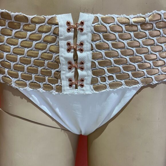 BEACH BUNNY KIRA BIKINI SET!! - Picture 3 of 10